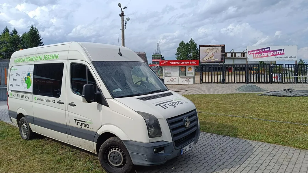 auto-na-zakazce.jpg